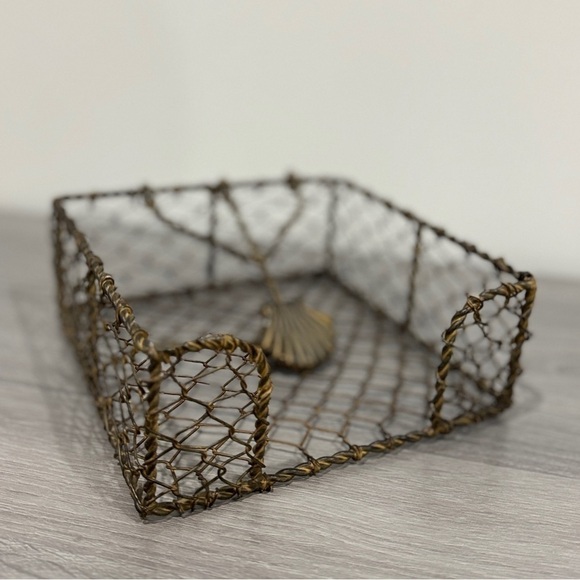 Metal Brown Shell Large Napkin Holder - Picture 1 of 4